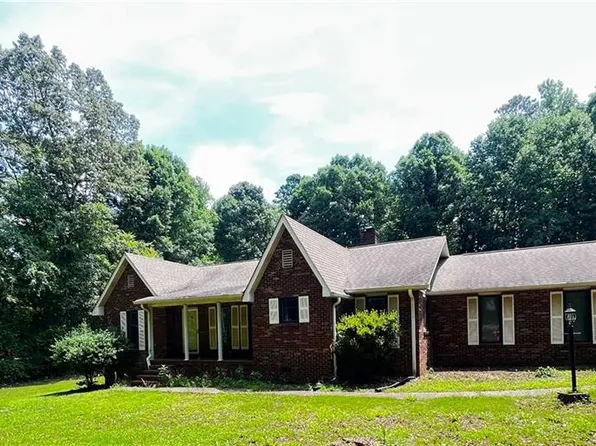 760 Pine Needle Rd, Hampton, GA 30228