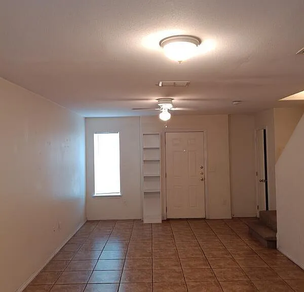 702 Sonesta Dr #H — Photo 7