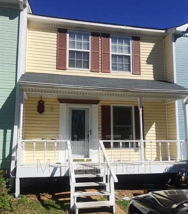 422 Buckingham Cir