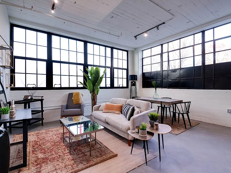 Kent Lofts — Photo 11