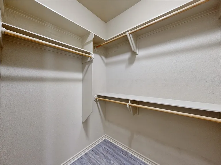 2212 Brougham Pl — Photo 12