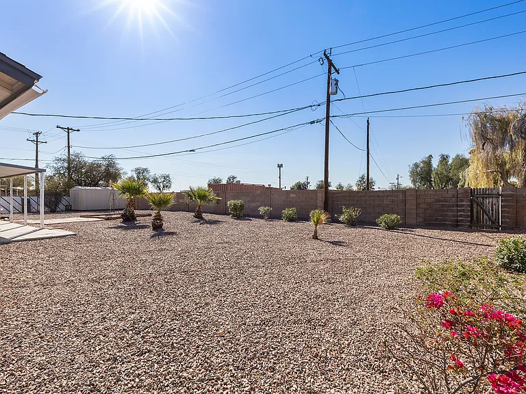 8743 E Berridge Ln — Photo 32