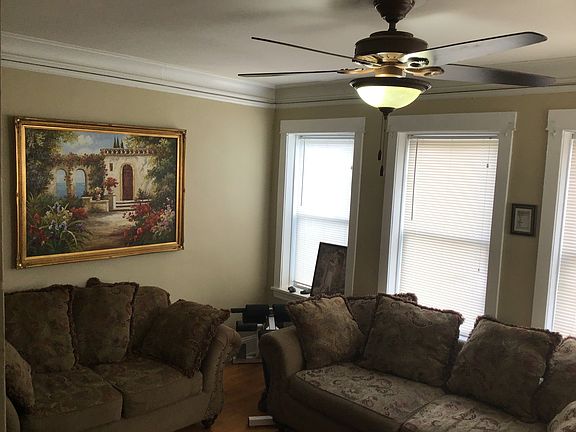 3rd image of 1628 N McVicker Ave