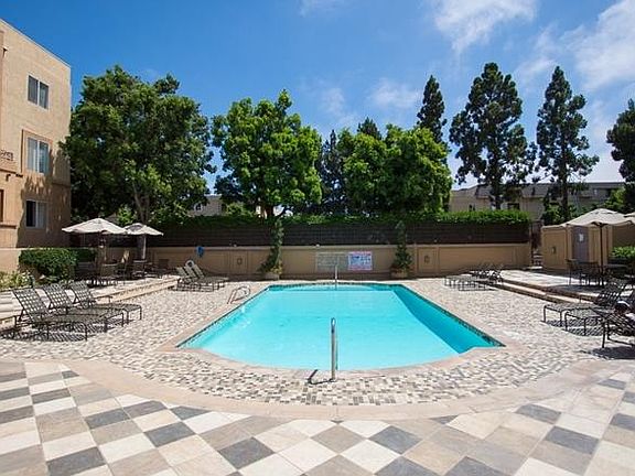 3rd image of 8889 Caminito Plaza Centro #7333
