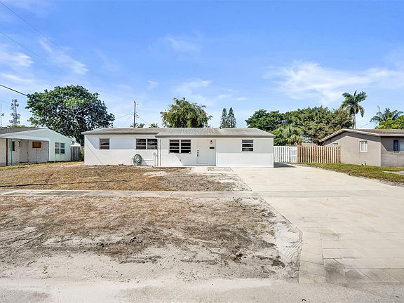 2nd image of 1437 SW 1st Avenue