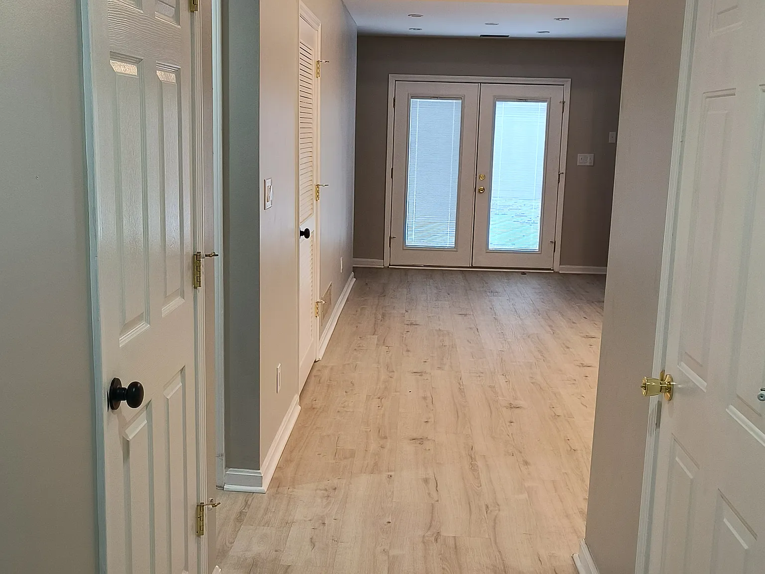 2 bed, 1050 sqft, $1,650 — Photo 4