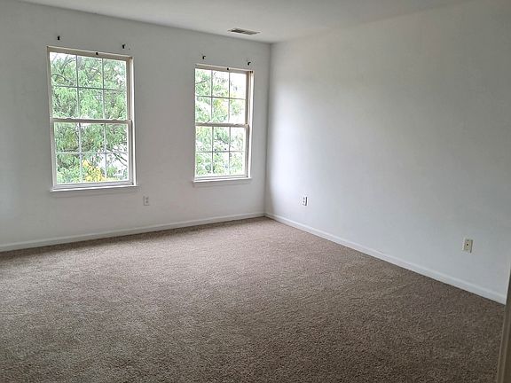 4th image of 21426 W Georgetown Ct