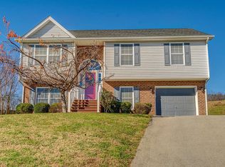 2622 Stewart View Ter, Vinton, VA 24179