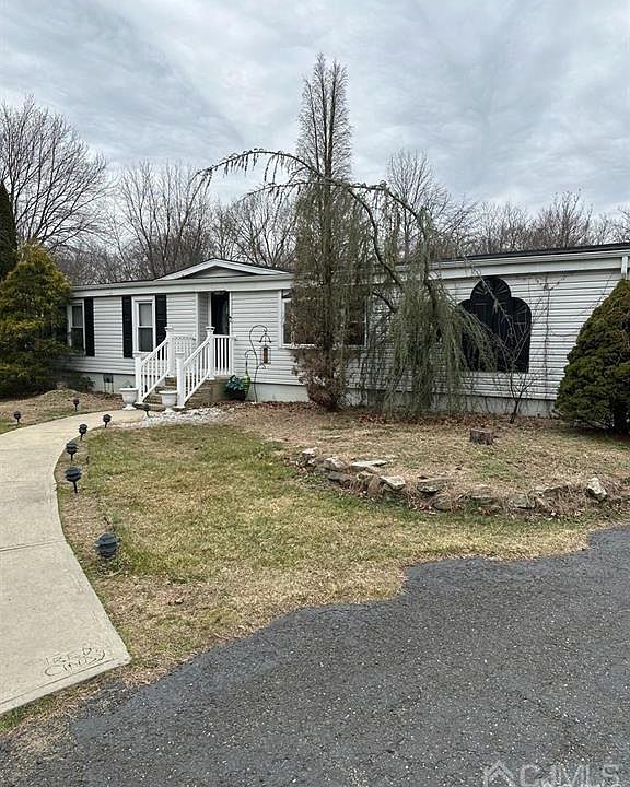 1st image of 395 Spotswood Gravel Hill Rd