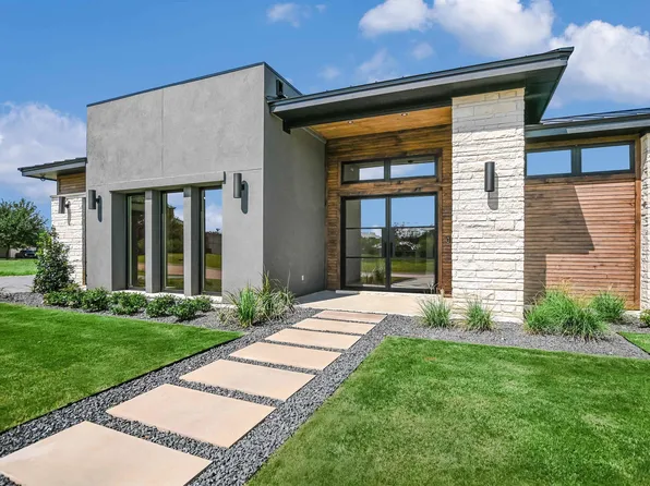 105 Island Court, Horseshoe Bay, TX 78657