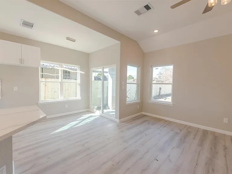 10274 Porto Rico Rd — Photo 12