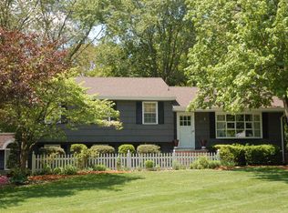 49 Cottage Pl, Hillsdale, NJ 07642