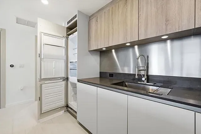 1 bed, 1.5 bath, 1087 sqft, $4,600 — Photo 4