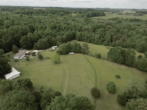 4th image of 434 Misty Acres Dr