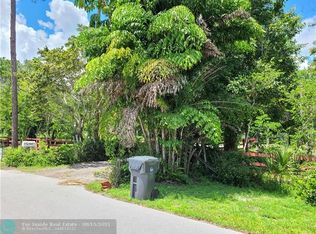 759 E Rambling Dr, Wellington, FL 33414