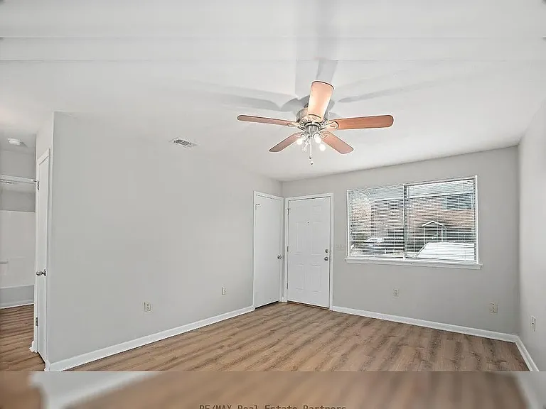 4001 Mable St #27 — Photo 11