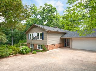 3 E Woodburn Dr, Taylors, SC 29687