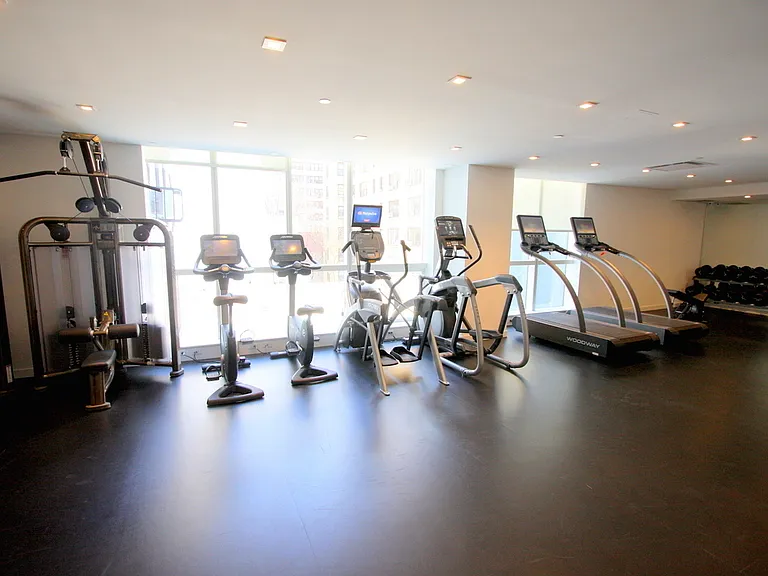 325 Lexington Ave #6A — Photo 8