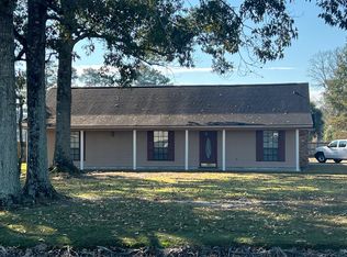 40475 Abby James Rd, Prairieville, LA 70769
