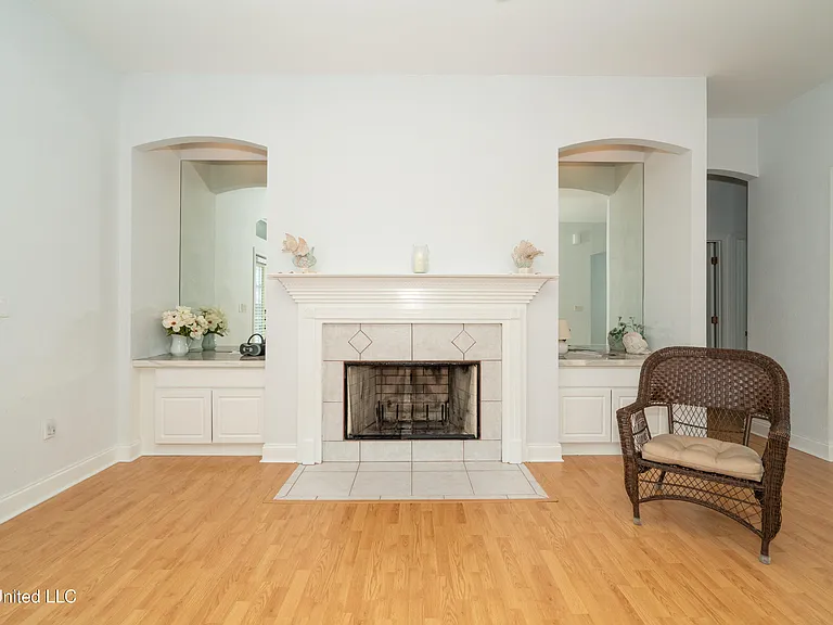24 Pelican Cove Ln — Photo 10