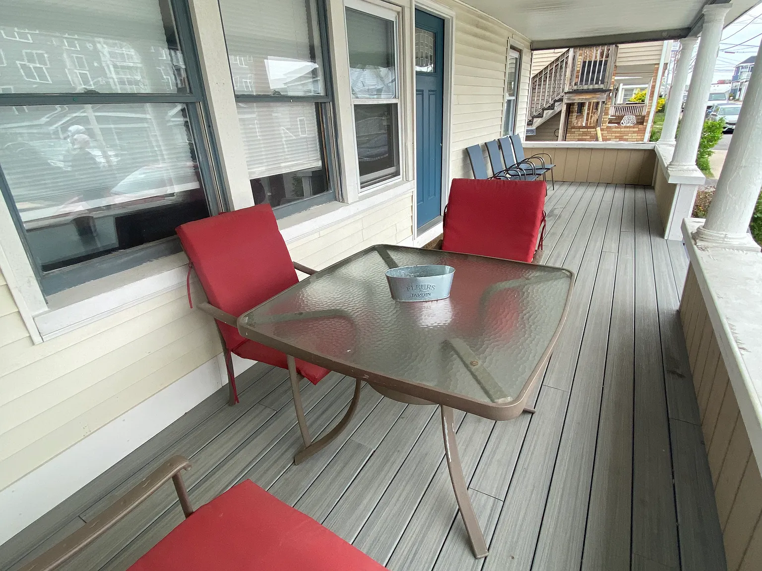 4 bed, 1.5 bath, $2,500 — Photo 2
