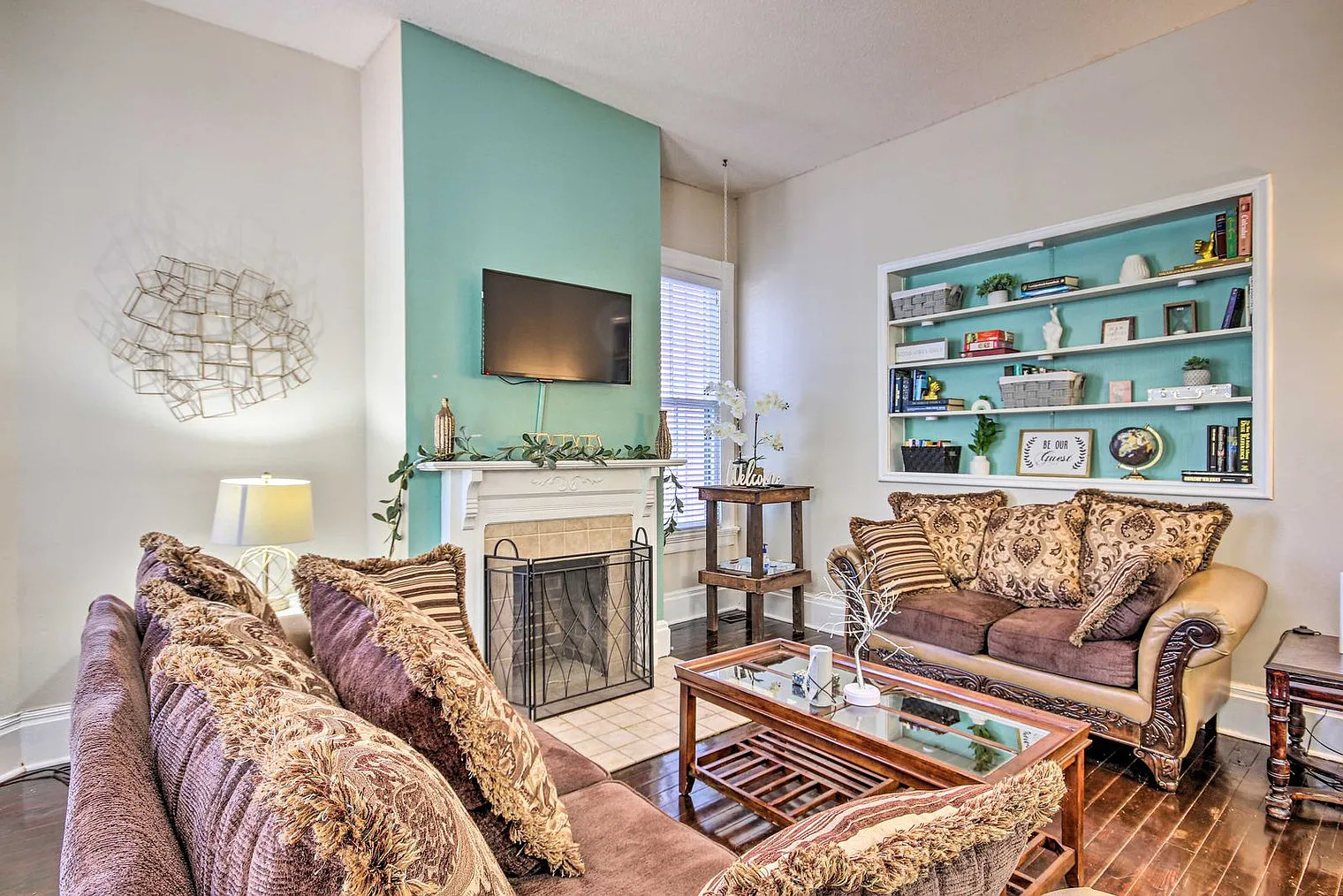 2 bed, 2.0 bath, 1291 sqft, $2,806 — Photo 1