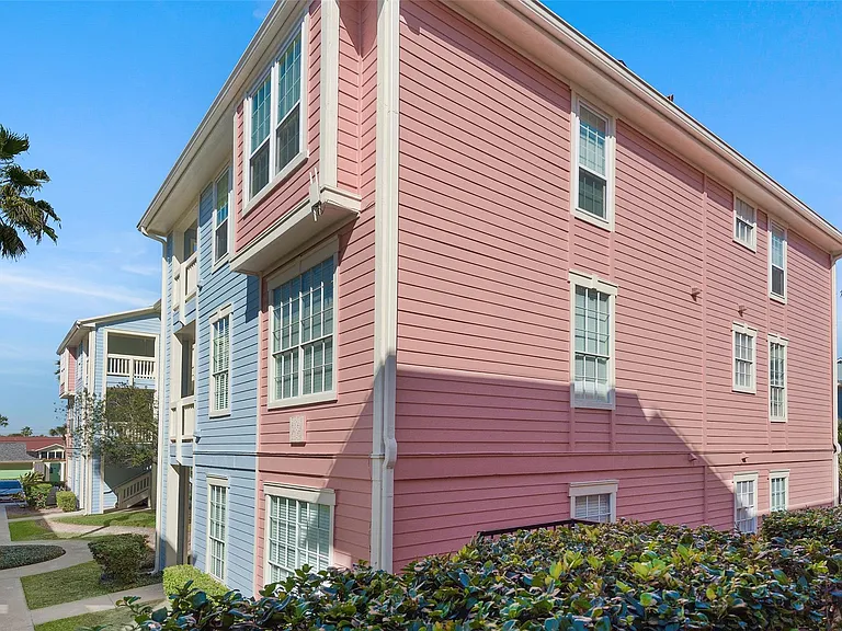 7000 Seawall Blvd #524 — Photo 43