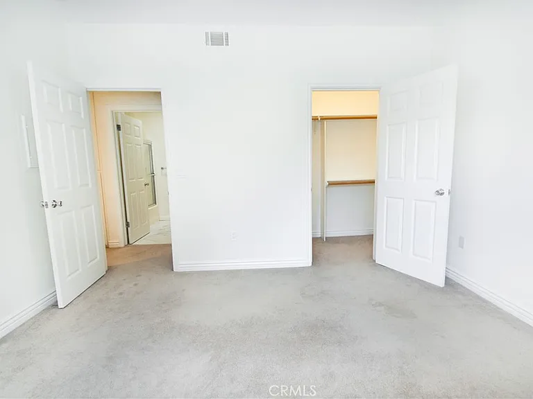 3662 Clarington Ave #3 — Photo 9