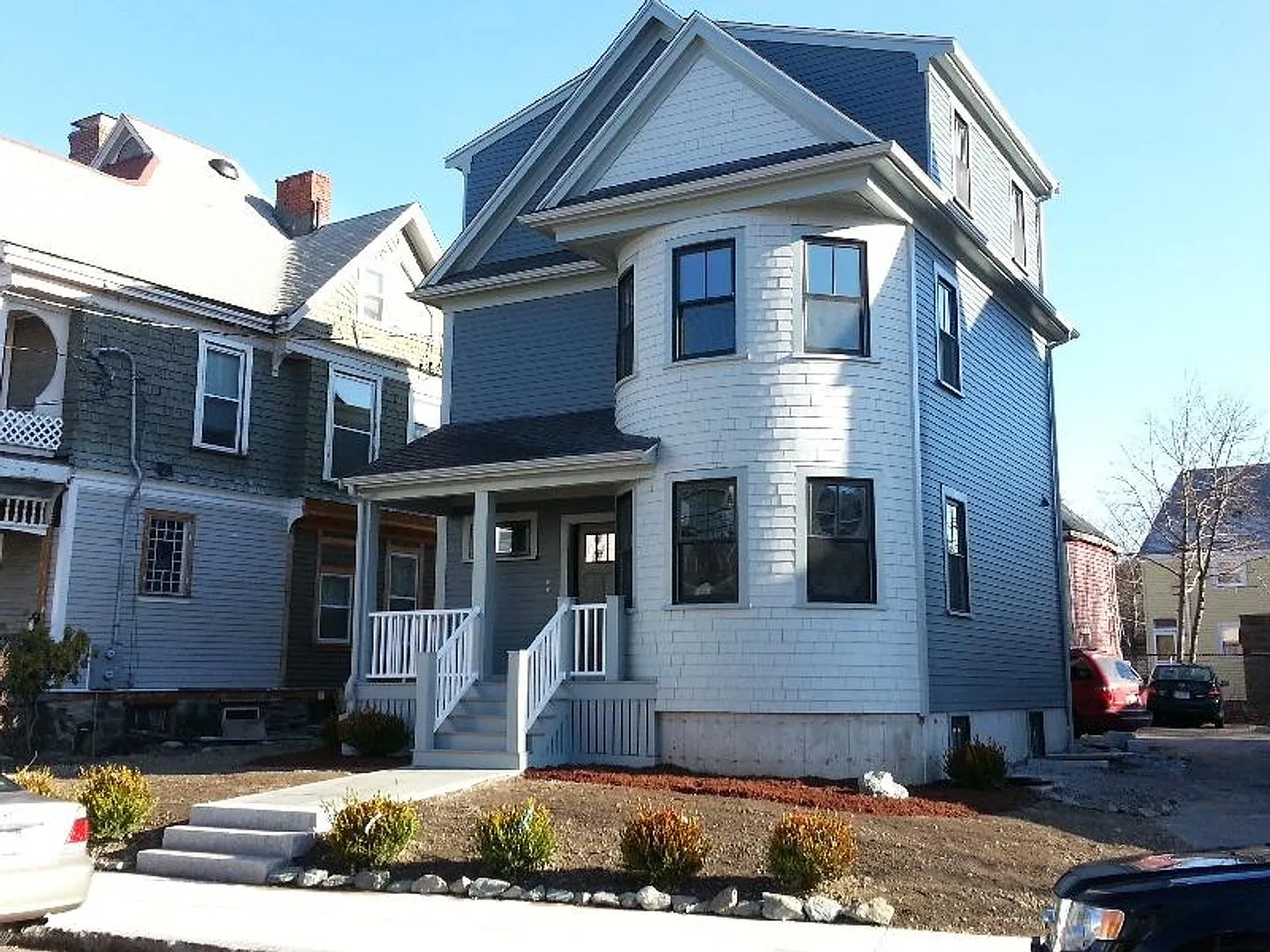 84 Linden St — Photo 2