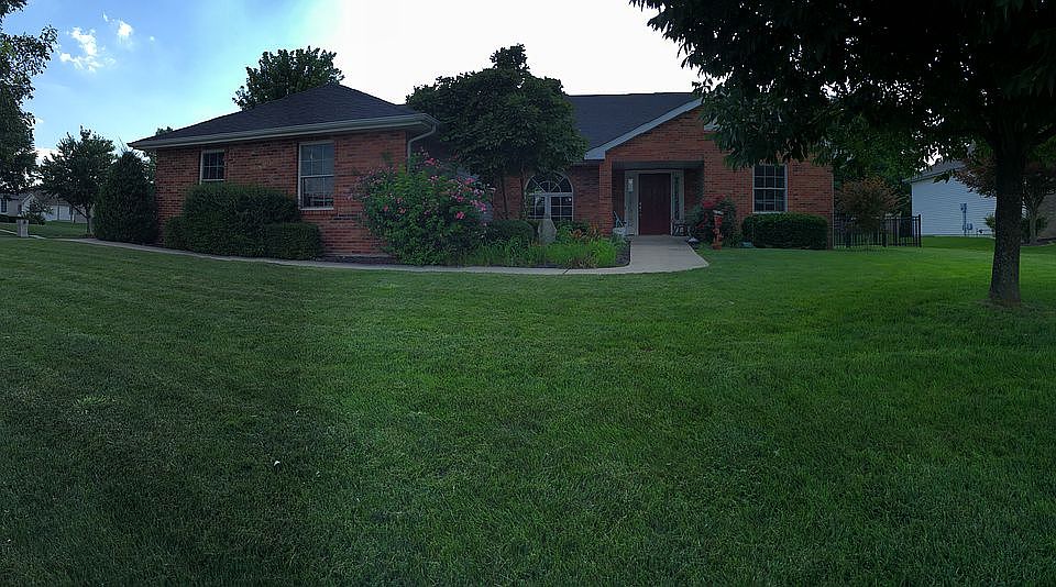 3121 RED OAK LANE