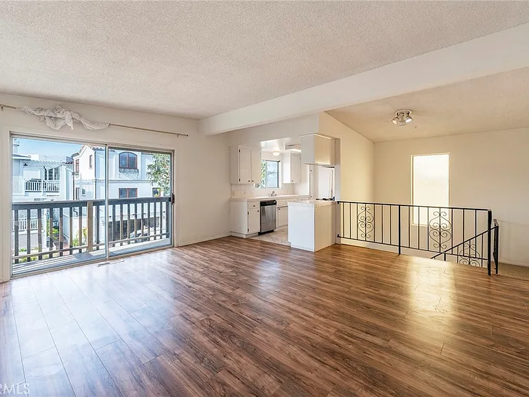 116 Highland Ave — Photo 9