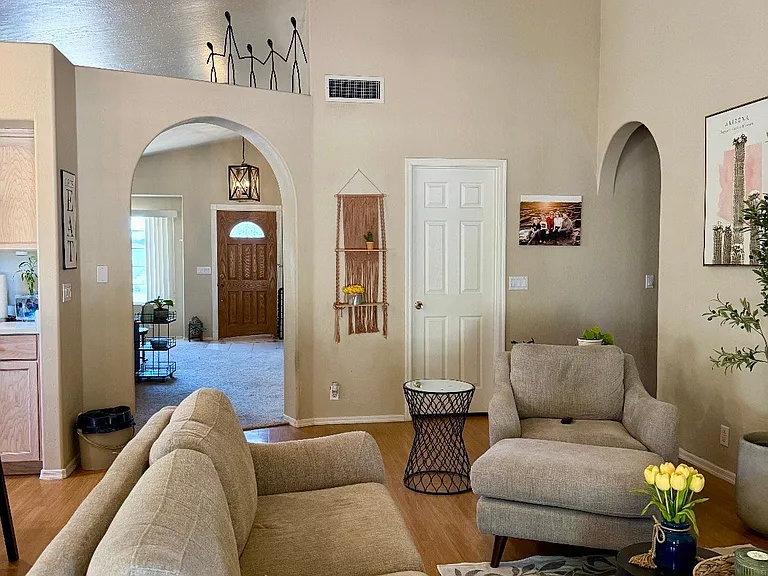 15010 N El Pueblo Blvd — Photo 2
