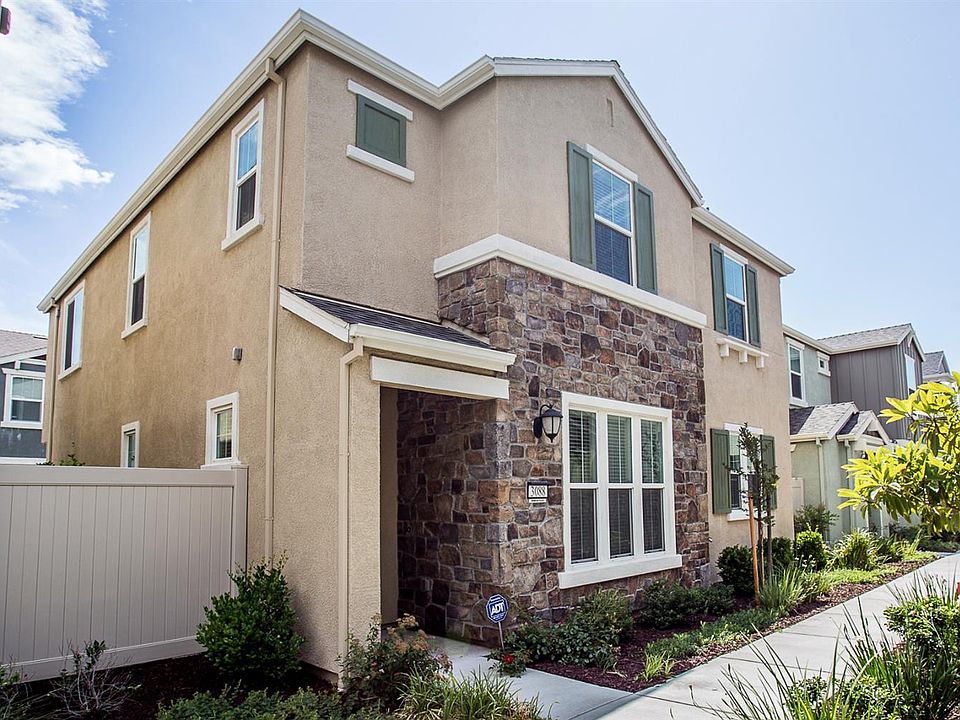 2nd image of 3088 Verwood Pl