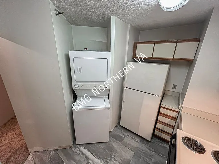 900 N Stafford St #1010 — Photo 8