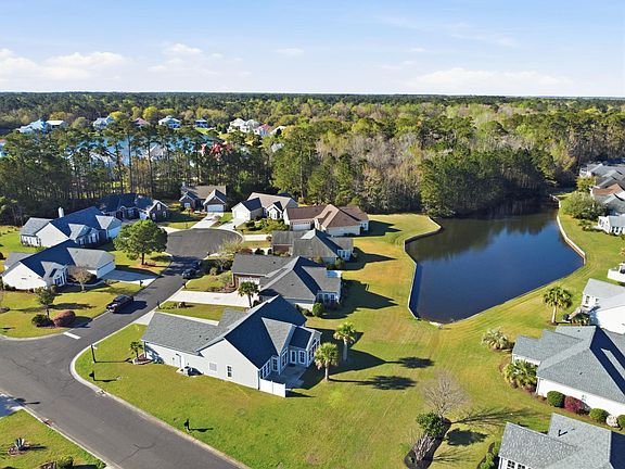 3rd image of 2 Hearthstone Way