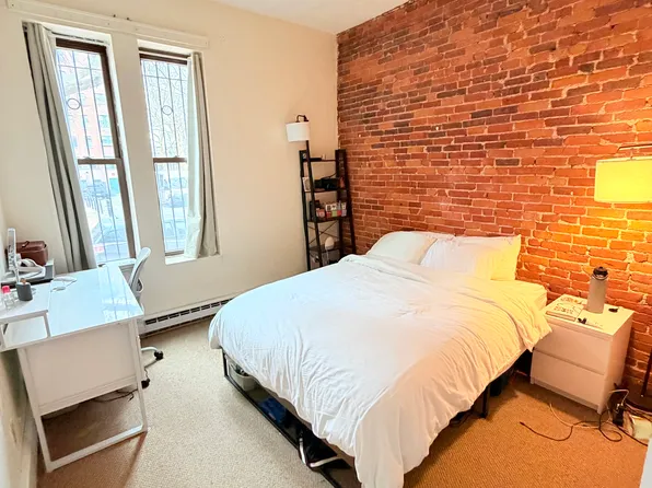 29-33 Wellington St APT 104, Boston, MA 02118