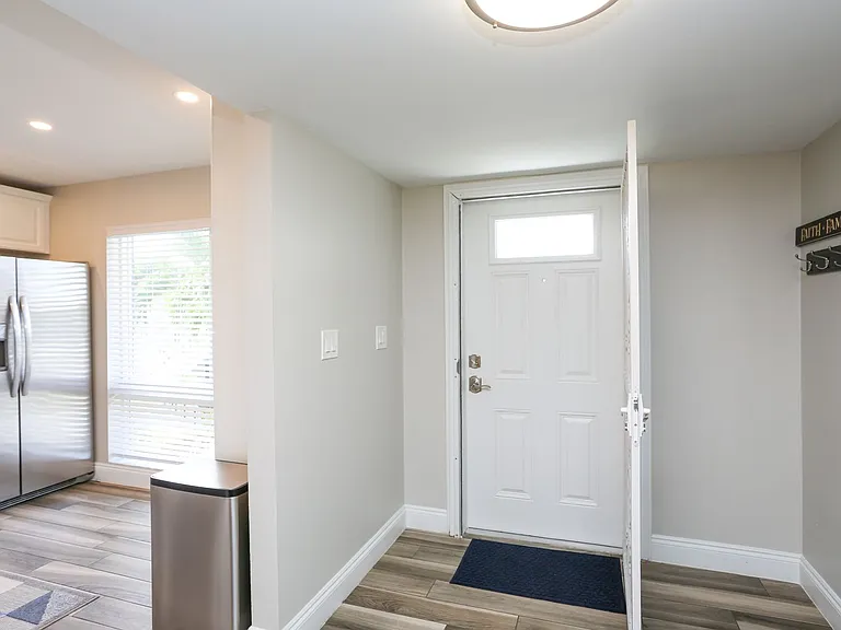 195 Peppermint Ln #4 — Photo 16