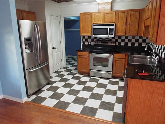 3rd image of 662 Jerrells Ave