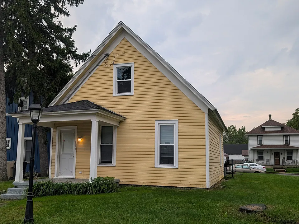 613 La Porte Ave