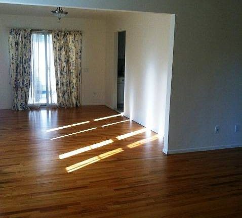 2nd image of 175 Manorhaven Blvd #H