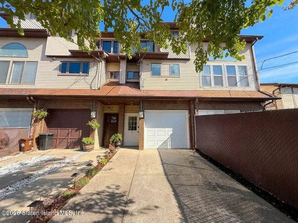 81 Robinson Ave, Staten Island, NY 10312