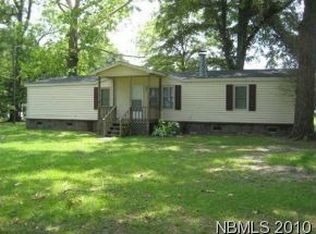 211 Wildlife Rd, New Bern, NC 28560