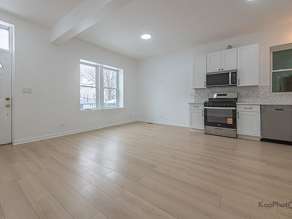 5th image of 2139 W 24th St