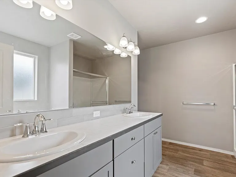 29 N Mingus Ave — Photo 22