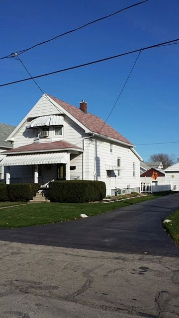 1st image of 134 Hillsdale Ave