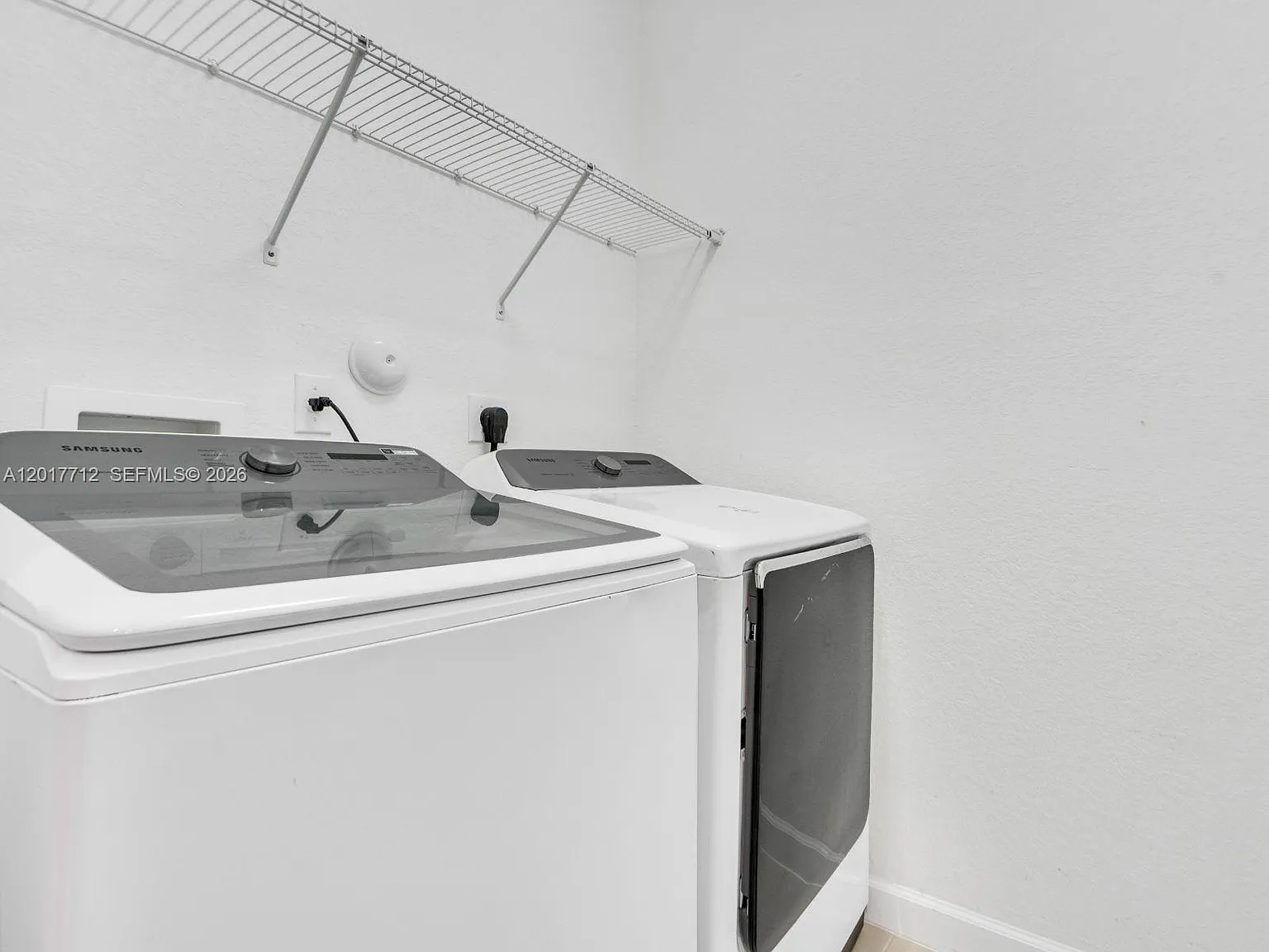 3 bed, 2.5 bath, 1621 sqft, $3,000 — Photo 4