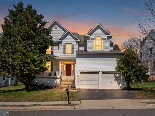 1226 Barksdale Dr NE, Leesburg, VA 20176