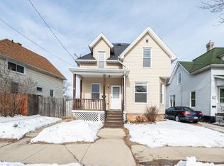 2040 Carmel Ave, Racine, WI 53405