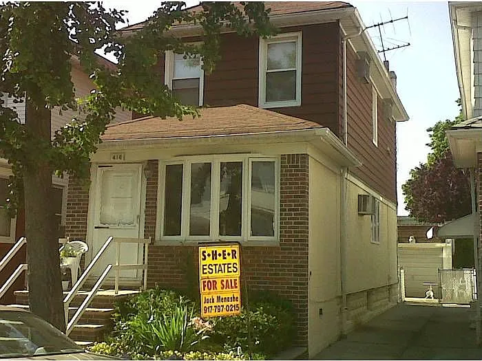 416 Applegate Ct photo 1