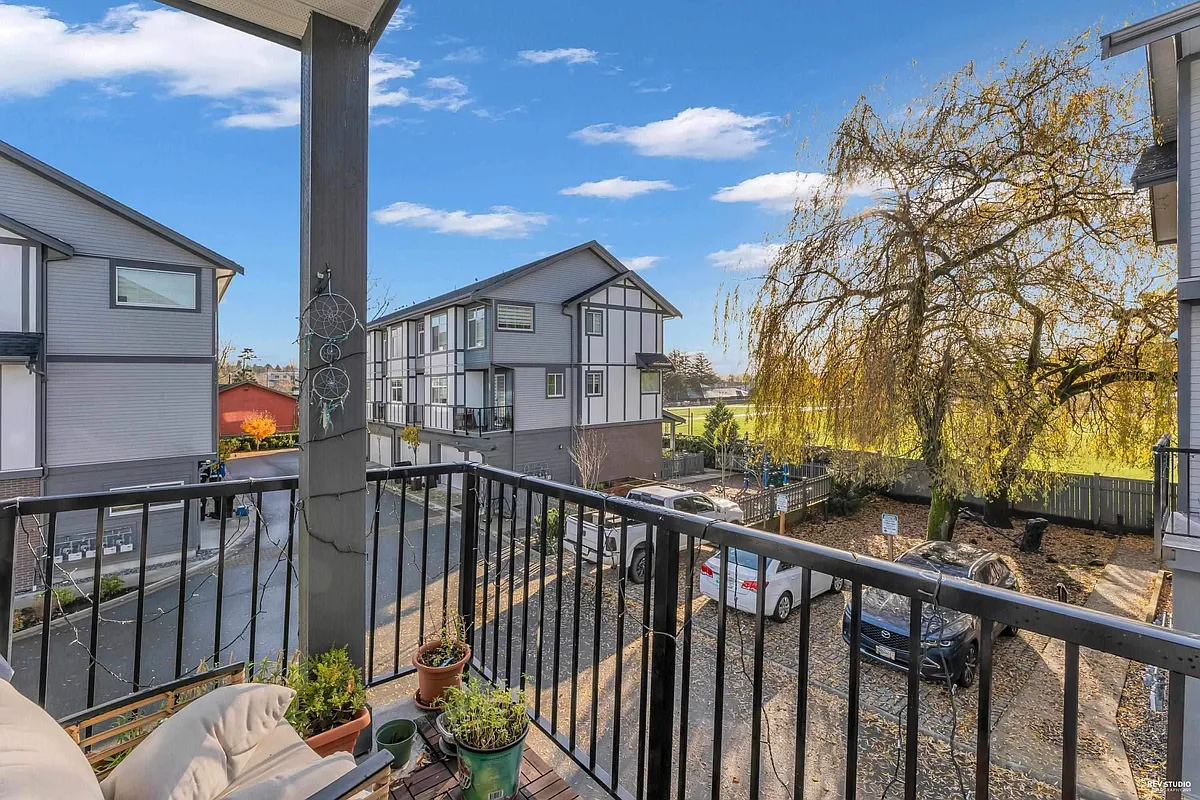Building Photo - 17582 60th Ave #1